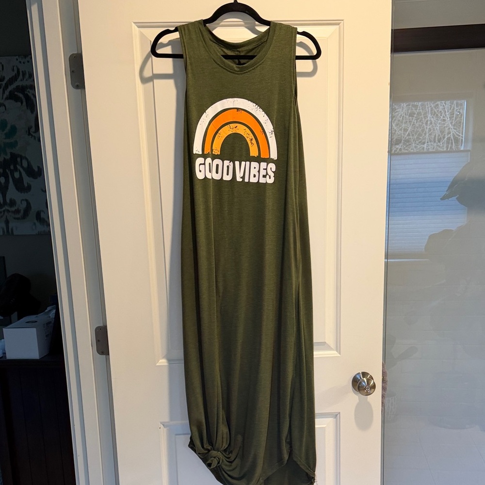 Green Sleeveless Dress with Rainbow Graphic